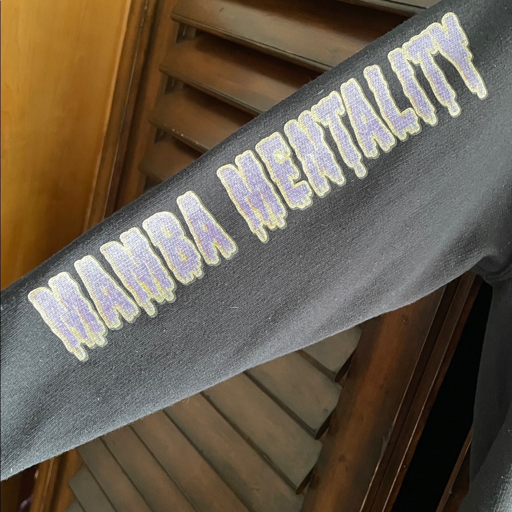Jerzees Black Mamba Mentality Hoodie Kobe Bryant Medium Boys Fits 6-8 Best - Picture 4 of 6